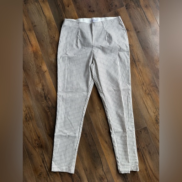 Calvin Klein Pants - Calvin Klein Black White Grid Ankle Pants Size 8 Career Workwear